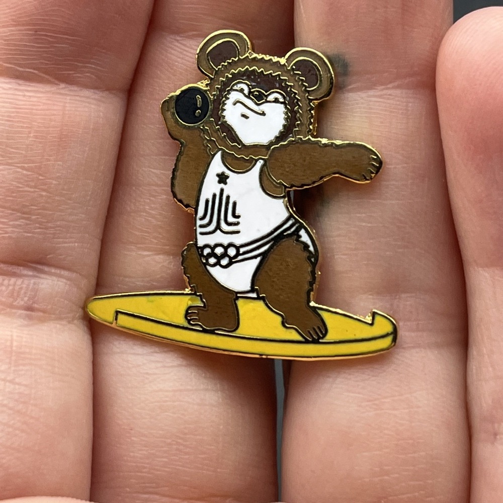 1980 Moscow Olympics Misha The Bear Shot Put Event Lapel Hat Pin